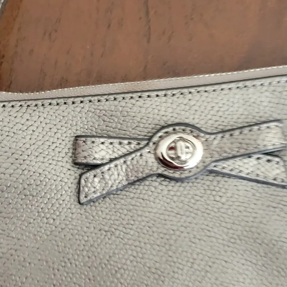 Coach Turnlock Small Wristlet with Bow  Silver Gray Leather Wallet